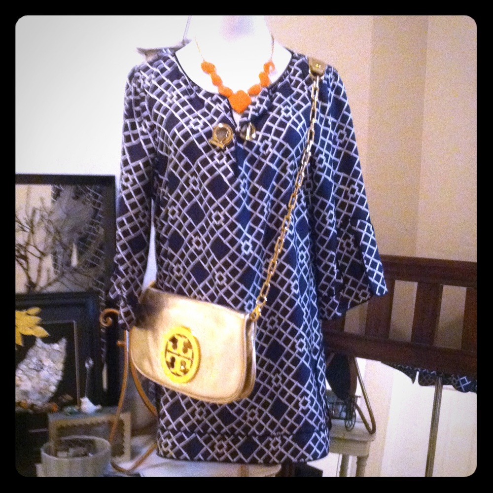 Elizabeth McKay tunic